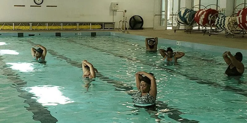Water Aerobics, veterans in pool